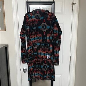 Mountain Jibe Fleece with Tribal Pattern size large